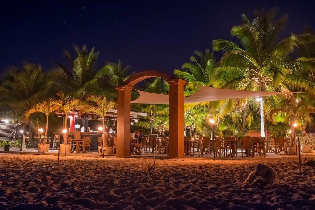 Bohio Dive Resort Cockburn Town ภายนอก รูปภาพ
