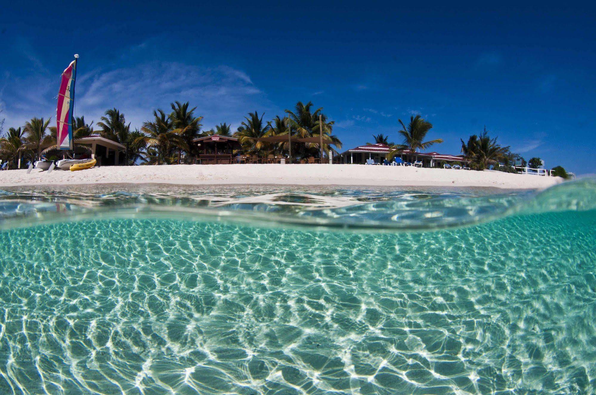 Bohio Dive Resort Cockburn Town ภายนอก รูปภาพ