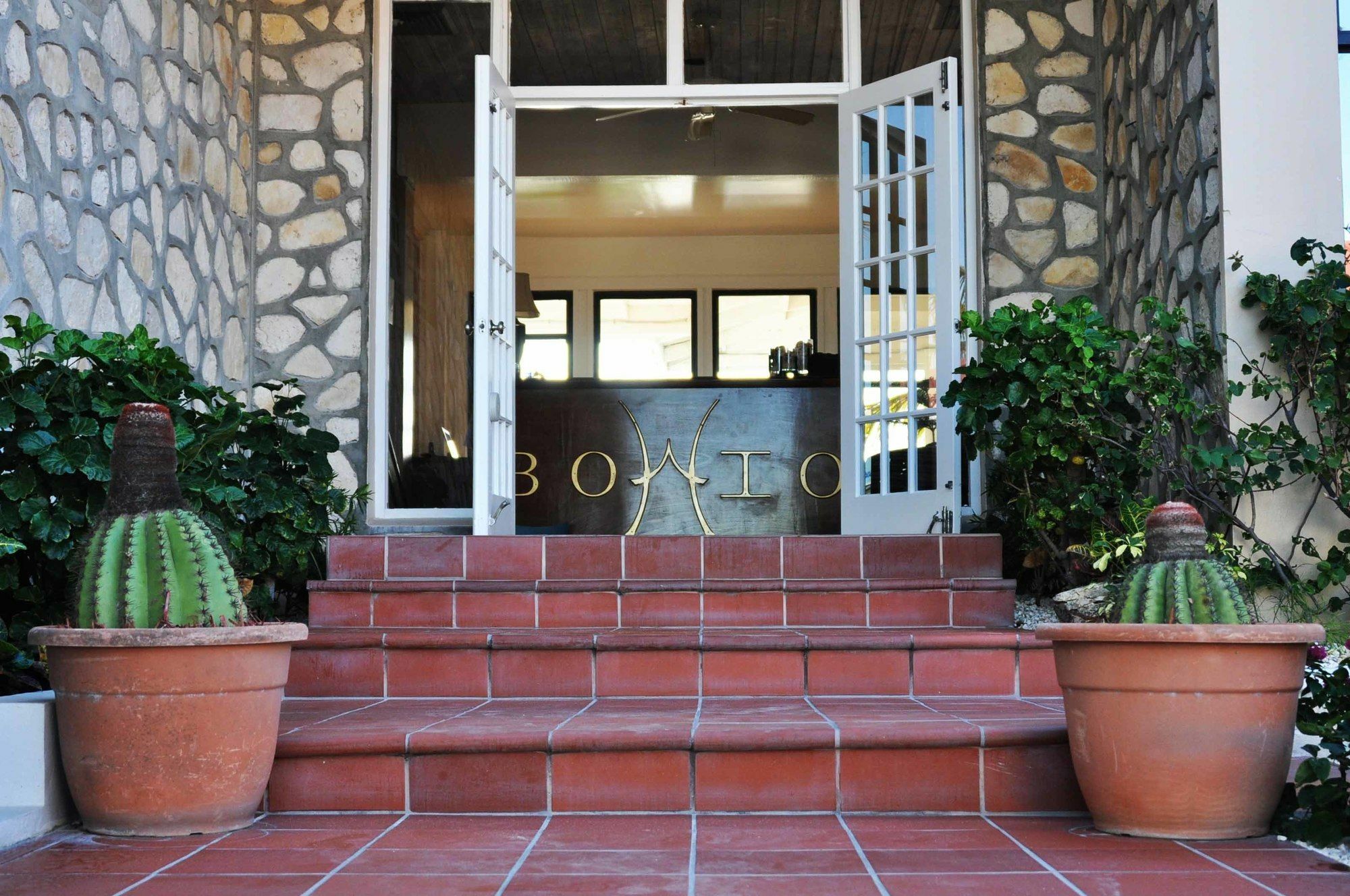 Bohio Dive Resort Cockburn Town ภายนอก รูปภาพ